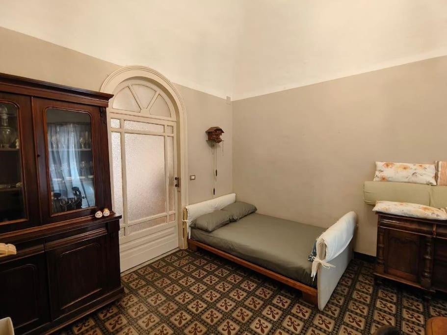 Retroetnea - Appartamento In Centro Storico - Con Camere Comunicanti Katanya Dış mekan fotoğraf