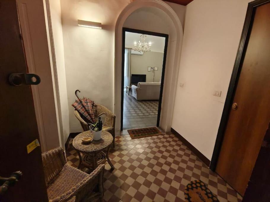Retroetnea - Appartamento In Centro Storico - Con Camere Comunicanti Katanya Dış mekan fotoğraf
