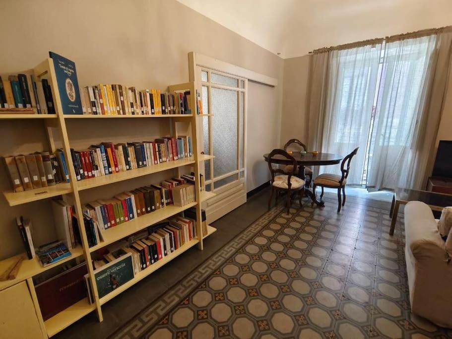 Retroetnea - Appartamento In Centro Storico - Con Camere Comunicanti Katanya Dış mekan fotoğraf